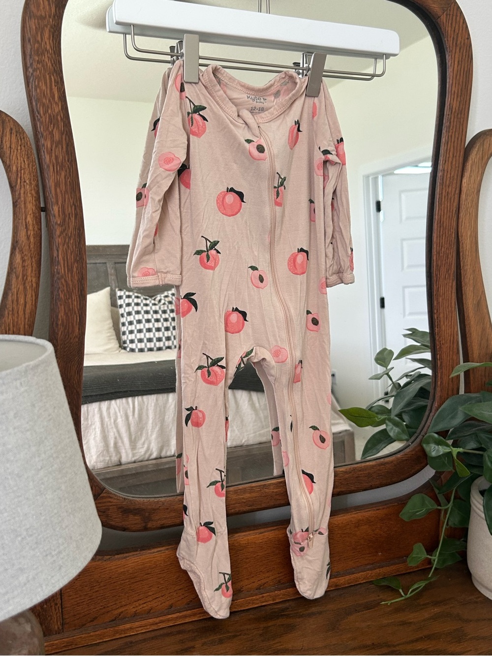 Kyte Baby Peach Print Footed Pajamas